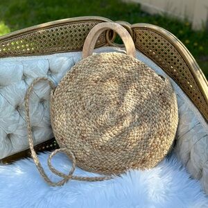 Zara Trafaluc Bag Raffia Crossbody Basket Handmade Straw Wood Handles Medium